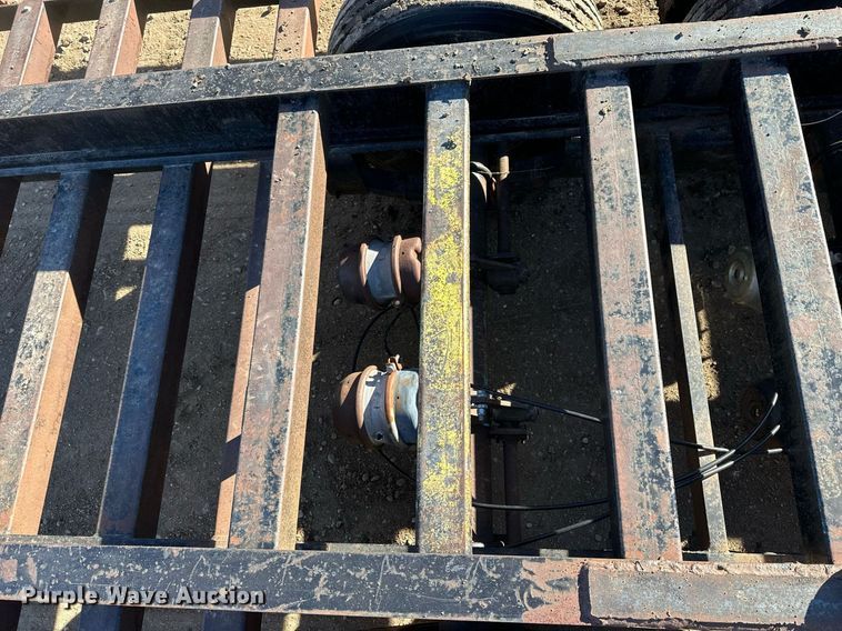 image for item NS9037 1978 Jantz GNLP8-12  swather / windrower trailer