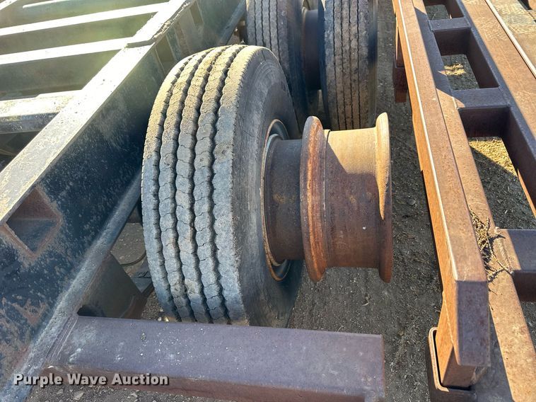 image for item NS9037 1978 Jantz GNLP8-12  swather / windrower trailer