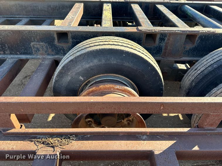 image for item NS9037 1978 Jantz GNLP8-12  swather / windrower trailer