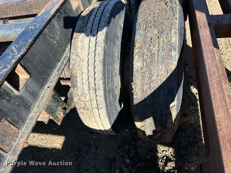 image for item NS9037 1978 Jantz GNLP8-12  swather / windrower trailer