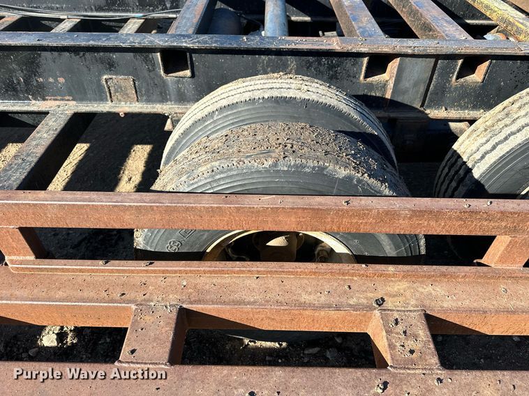 image for item NS9037 1978 Jantz GNLP8-12  swather / windrower trailer