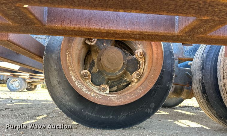 image for item NS9037 1978 Jantz GNLP8-12  swather / windrower trailer