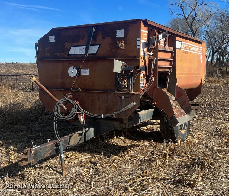 image for item OA9235 RotoMix 354-12  feed mixer