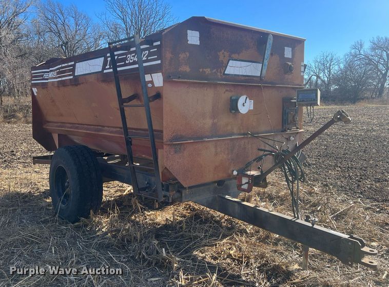 image for item OA9235 RotoMix 354-12  feed mixer