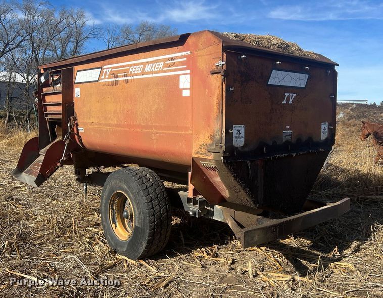 image for item OA9235 RotoMix 354-12  feed mixer