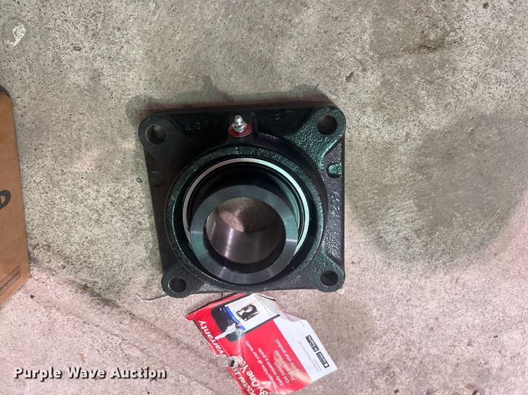 image for item OA9235 RotoMix 354-12  feed mixer