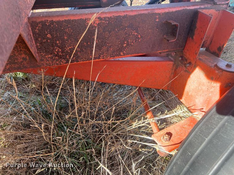 image for item OA9237 Korhumel Industries 220  gravity wagon