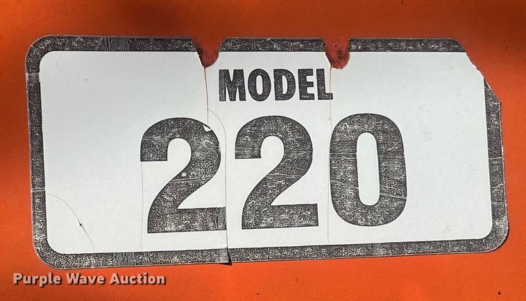 image for item OA9237 Korhumel Industries 220  gravity wagon