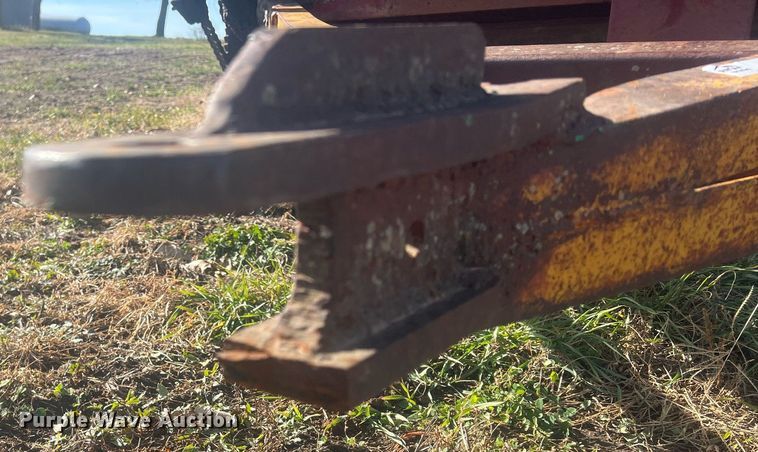 image for item OA9238 Kelly-Ryan Feed-R-Wagon  feed wagon