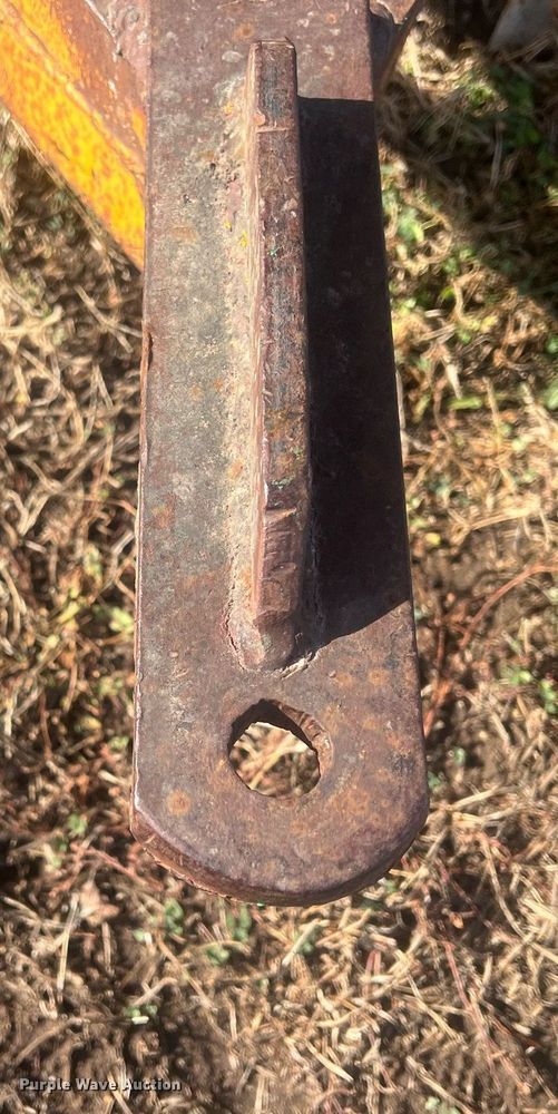 image for item OA9238 Kelly-Ryan Feed-R-Wagon  feed wagon