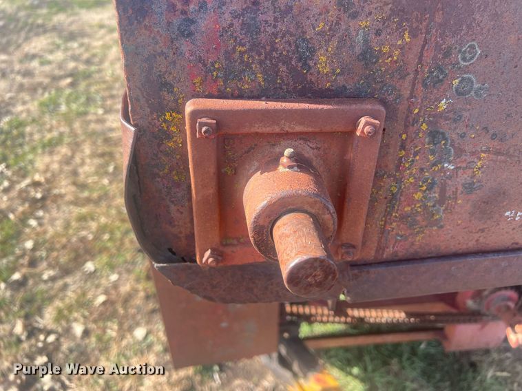 image for item OA9238 Kelly-Ryan Feed-R-Wagon  feed wagon