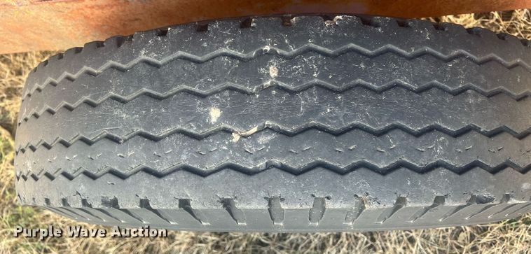 image for item OA9238 Kelly-Ryan Feed-R-Wagon  feed wagon