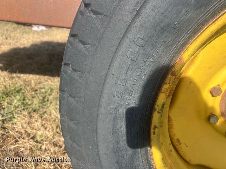 image for item OA9238 Kelly-Ryan Feed-R-Wagon  feed wagon