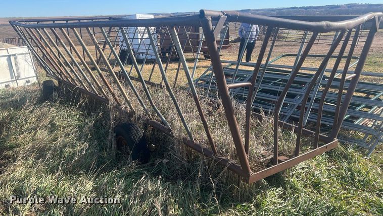 image for item OA9239 Feeder