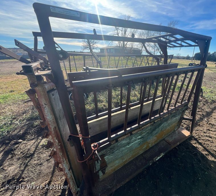 image for item OA9240 Livestock chute