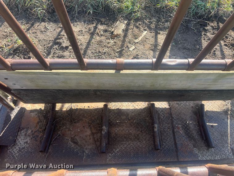 image for item OA9240 Livestock chute