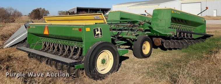 image for item OF9608 John Deere 8500  grain drill