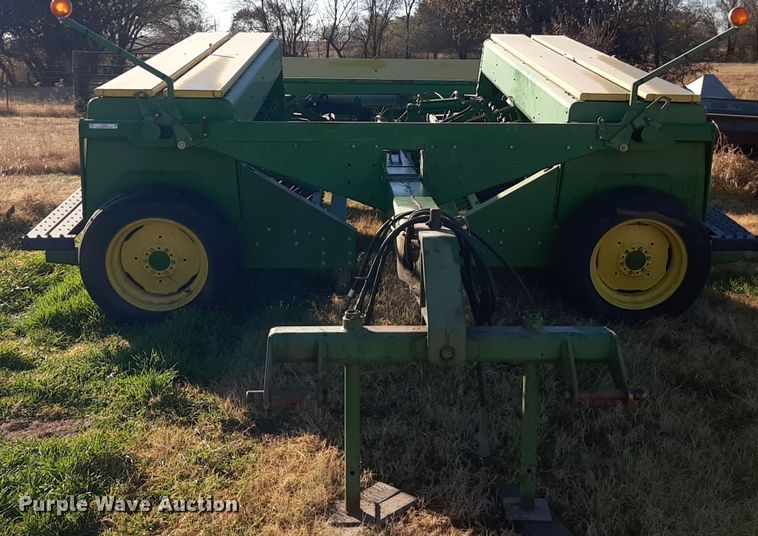 image for item OF9608 John Deere 8500  grain drill