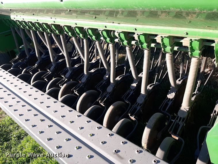 image for item OF9608 John Deere 8500  grain drill