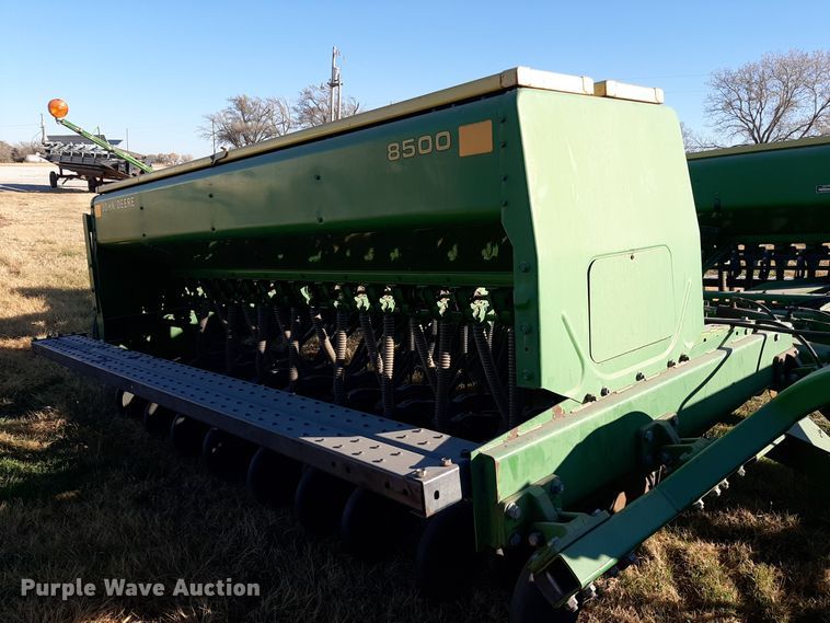 image for item OF9608 John Deere 8500  grain drill