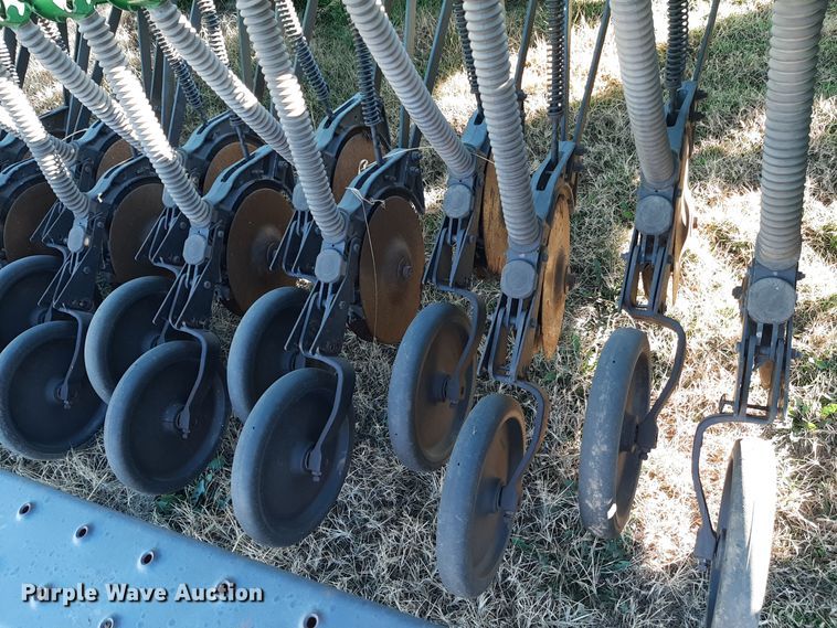 image for item OF9608 John Deere 8500  grain drill