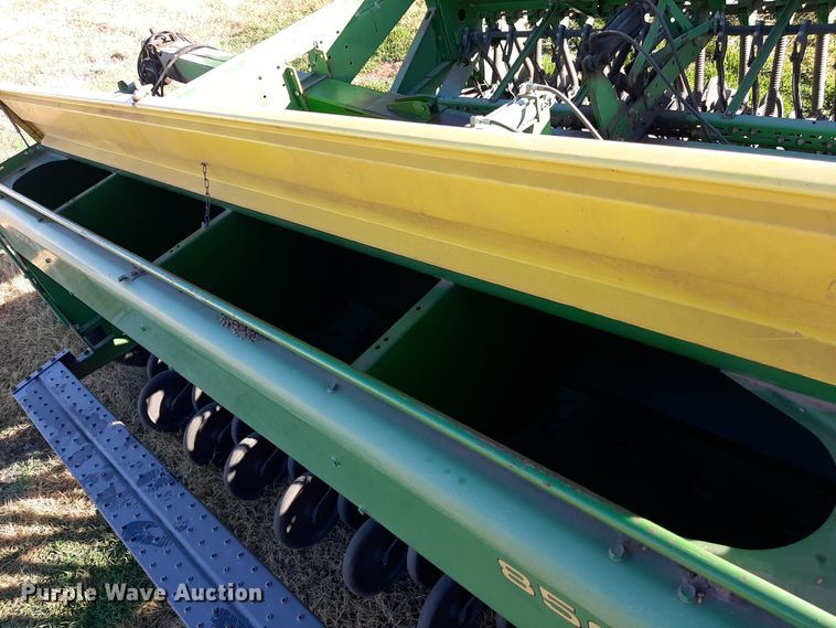 image for item OF9608 John Deere 8500  grain drill