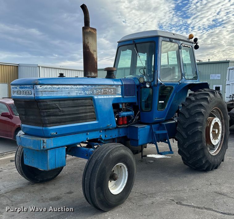 image for item OK9148 Ford TW-30  tractor