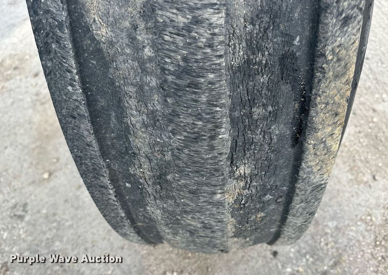 image for item OK9148 Ford TW-30  tractor