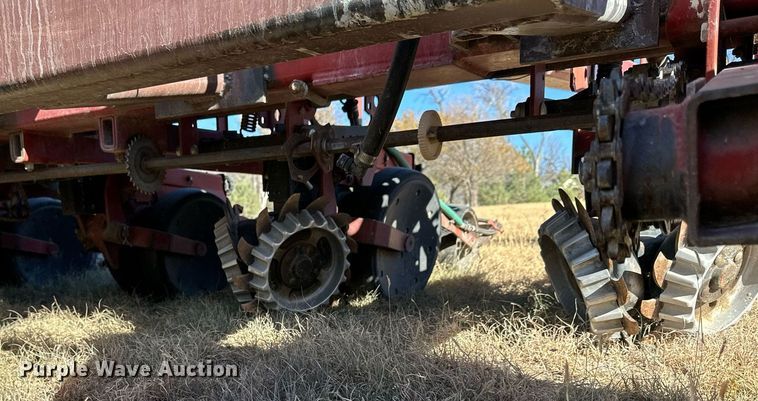 image for item OK9173 Case IH 955  no-till planter
