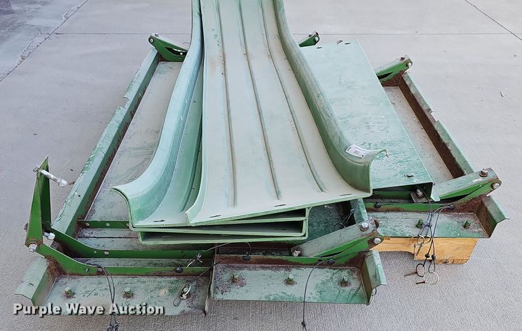 image for item OL9380 Harvester parts