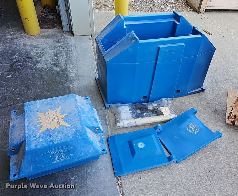 image for item OL9385 PolarMax WPM20  livestock water trough