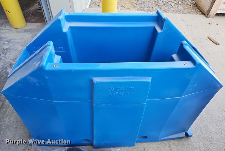 image for item OL9385 PolarMax WPM20  livestock water trough