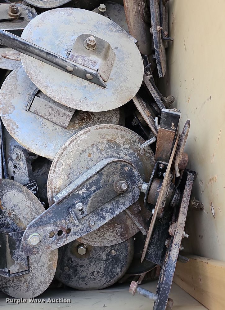 image for item OL9388 Row closing system