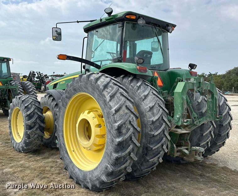 image for item NP9563 2009 John Deere 8530  MFWD tractor