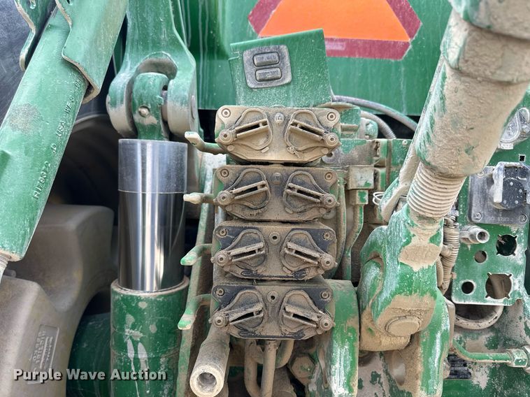 image for item NP9563 2009 John Deere 8530  MFWD tractor