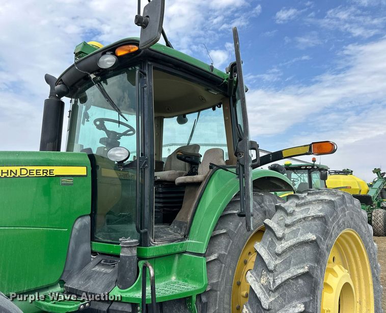 image for item NP9563 2009 John Deere 8530  MFWD tractor