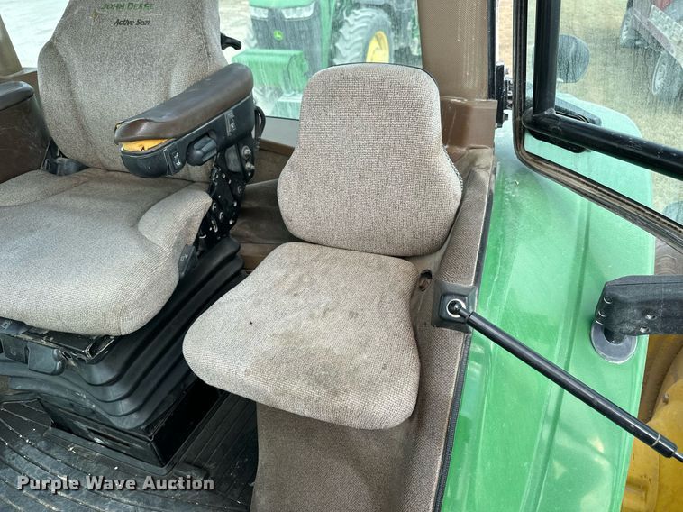 image for item NP9563 2009 John Deere 8530  MFWD tractor