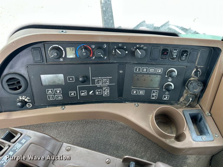 image for item NP9563 2009 John Deere 8530  MFWD tractor