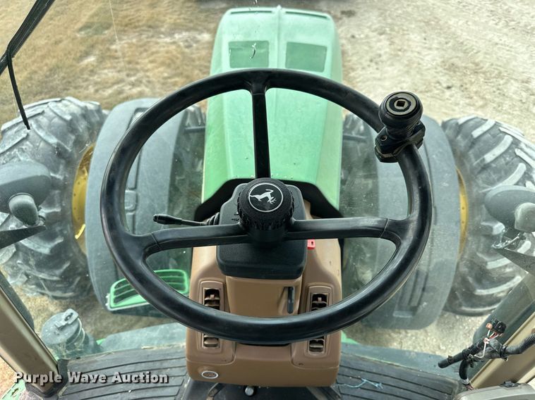 image for item NP9563 2009 John Deere 8530  MFWD tractor