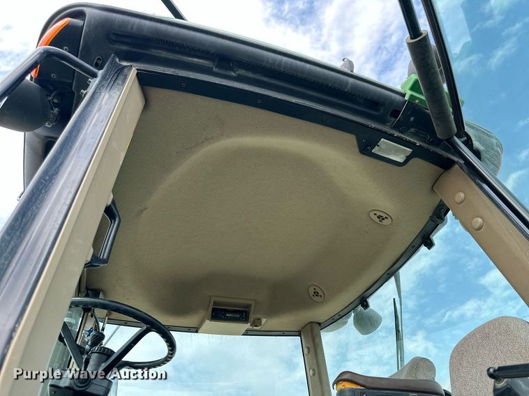 image for item NP9563 2009 John Deere 8530  MFWD tractor