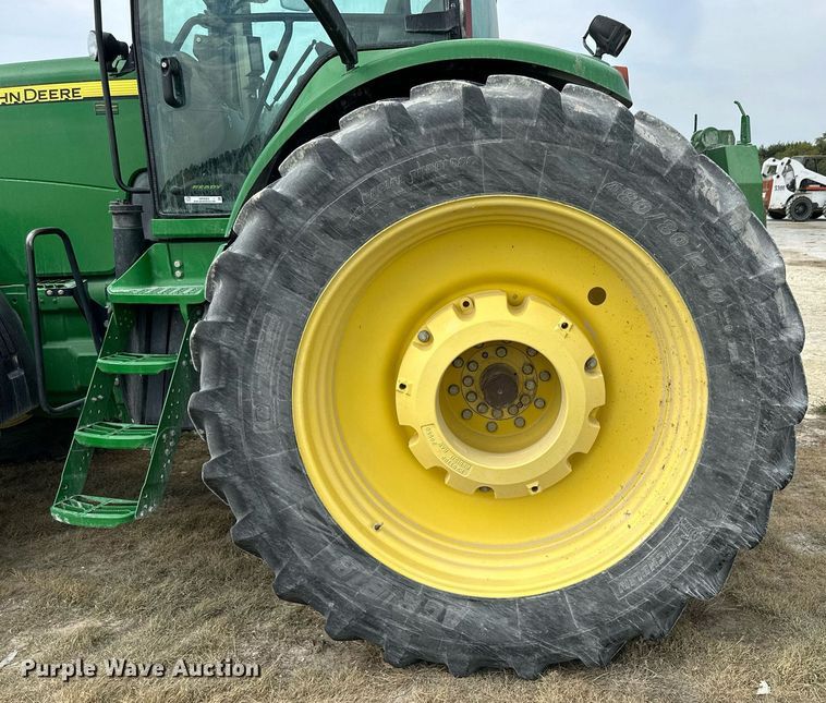 image for item NP9563 2009 John Deere 8530  MFWD tractor