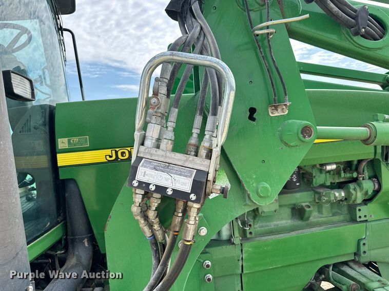 image for item NP9564 1995 John Deere 8200  MFWD tractor