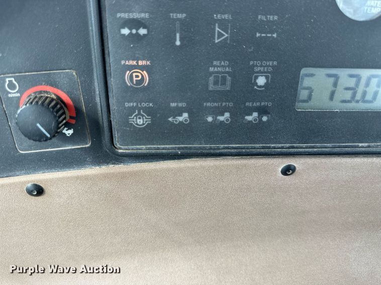 image for item NP9564 1995 John Deere 8200  MFWD tractor