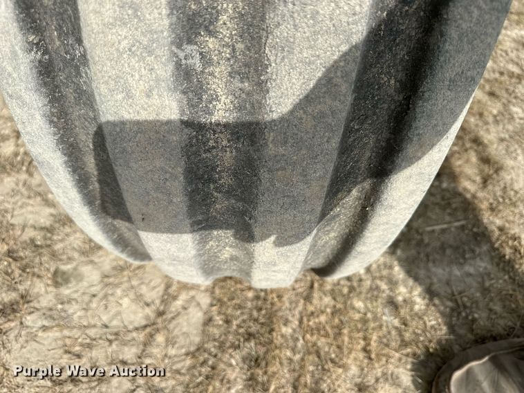 image for item NP9564 1995 John Deere 8200  MFWD tractor