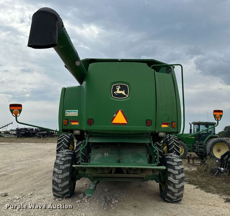 image for item NP9566 2003 John Deere 9750STS  combine