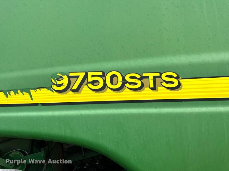 image for item NP9566 2003 John Deere 9750STS  combine