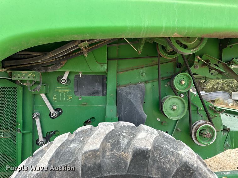 image for item NP9566 2003 John Deere 9750STS  combine