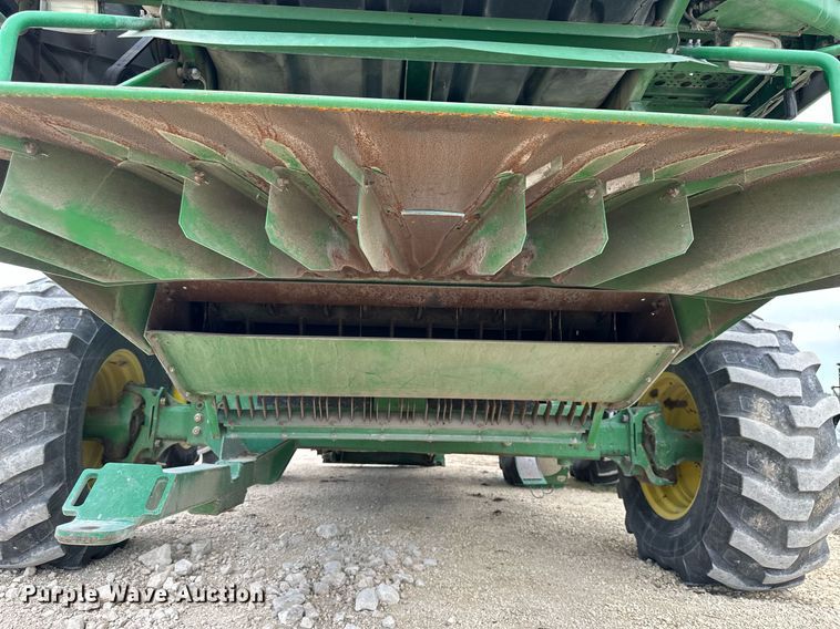 image for item NP9566 2003 John Deere 9750STS  combine