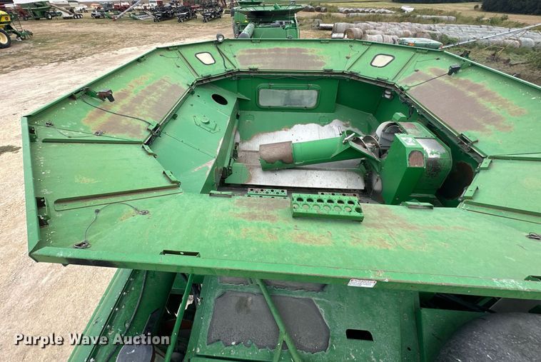 image for item NP9566 2003 John Deere 9750STS  combine