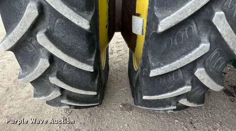 image for item NP9566 2003 John Deere 9750STS  combine